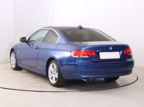 BMW 3 - 2010