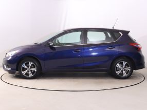 Nissan Pulsar - 2015