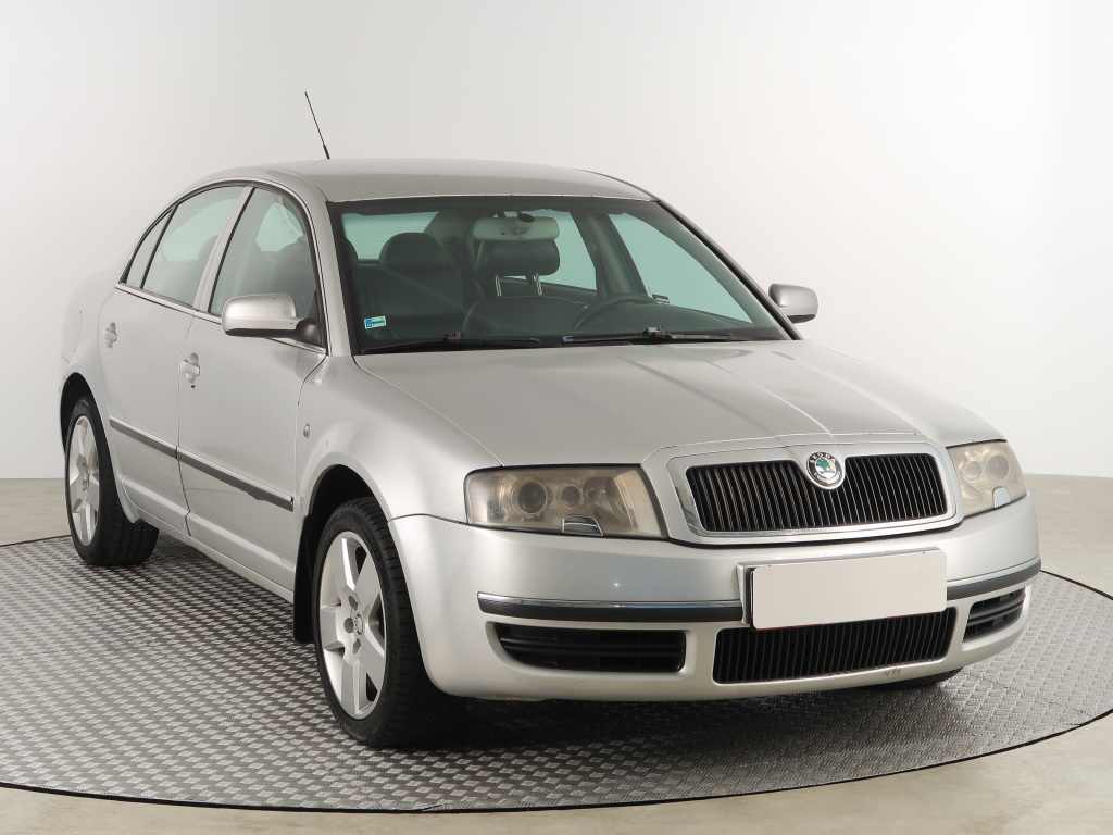 Škoda Superb, 2004