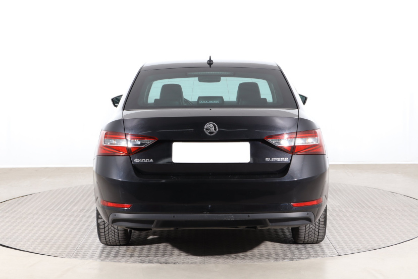 Škoda Superb, 2017