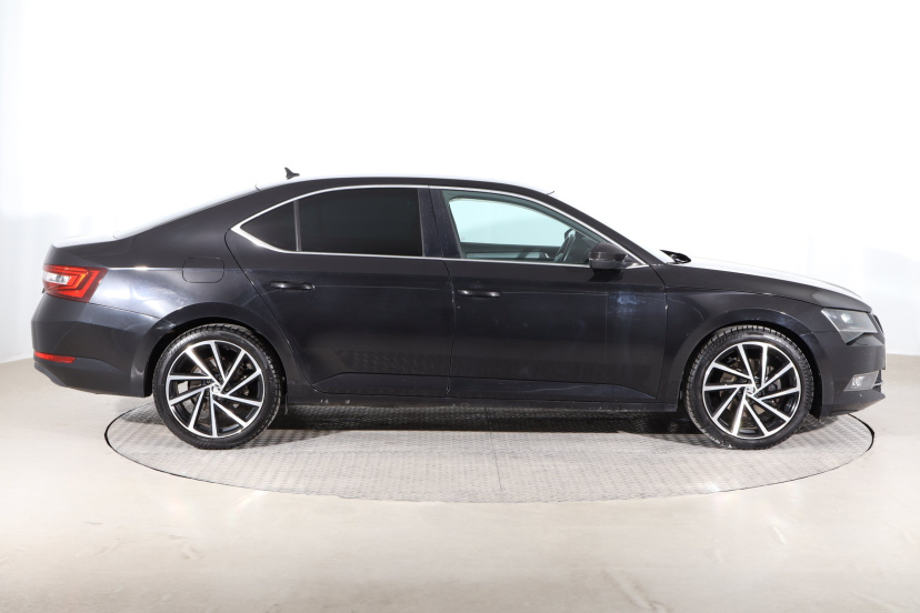 Škoda Superb, 2017