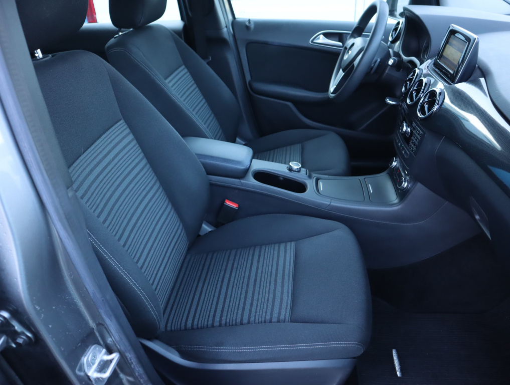 Mercedes-Benz B