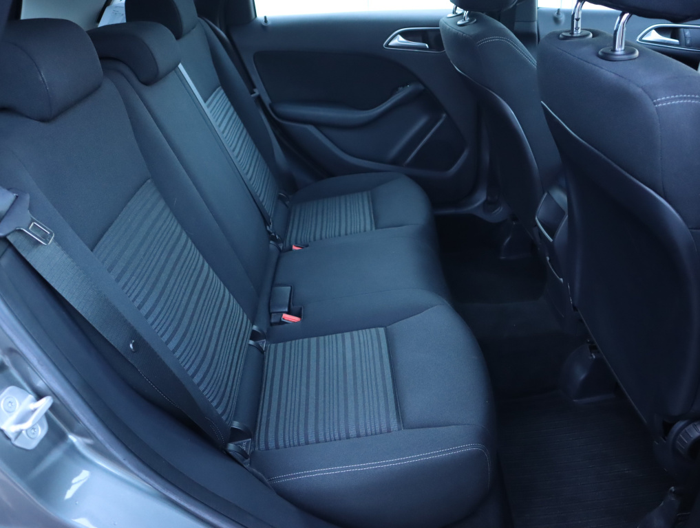 Mercedes-Benz B