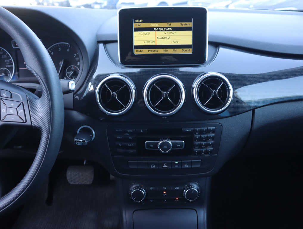 Mercedes-Benz B