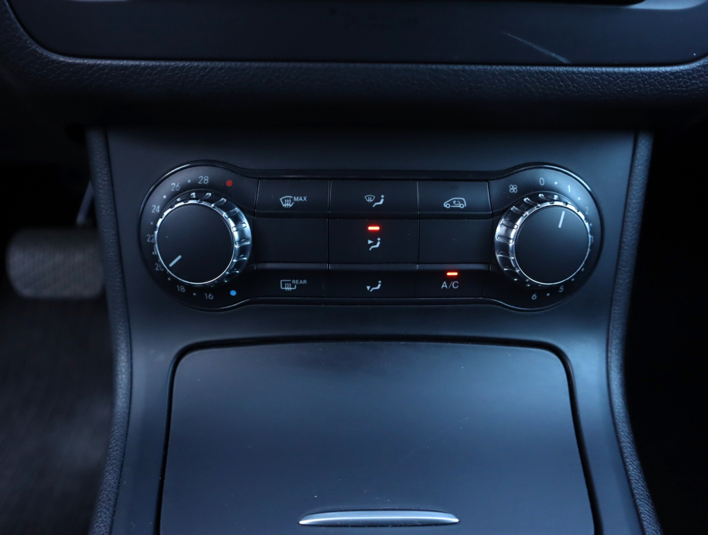 Mercedes-Benz B