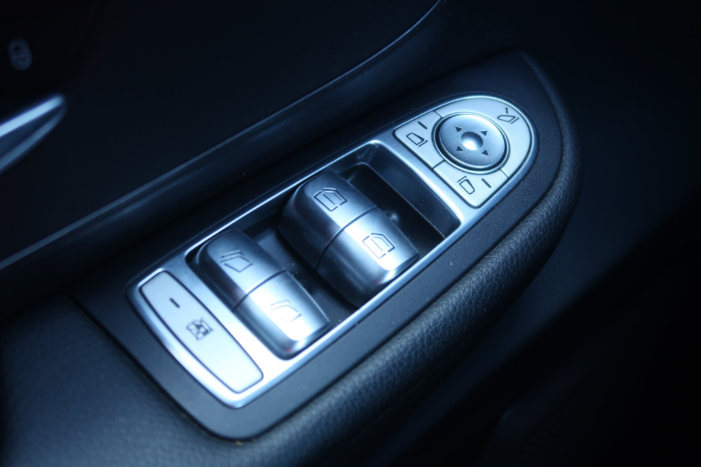 Mercedes-Benz V