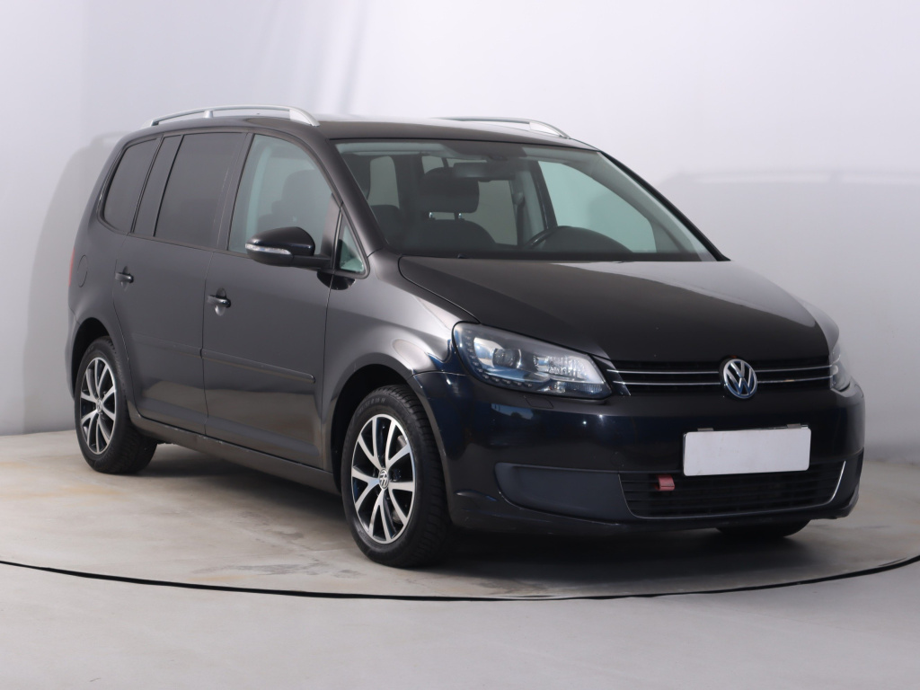 Volkswagen Touran, 2013