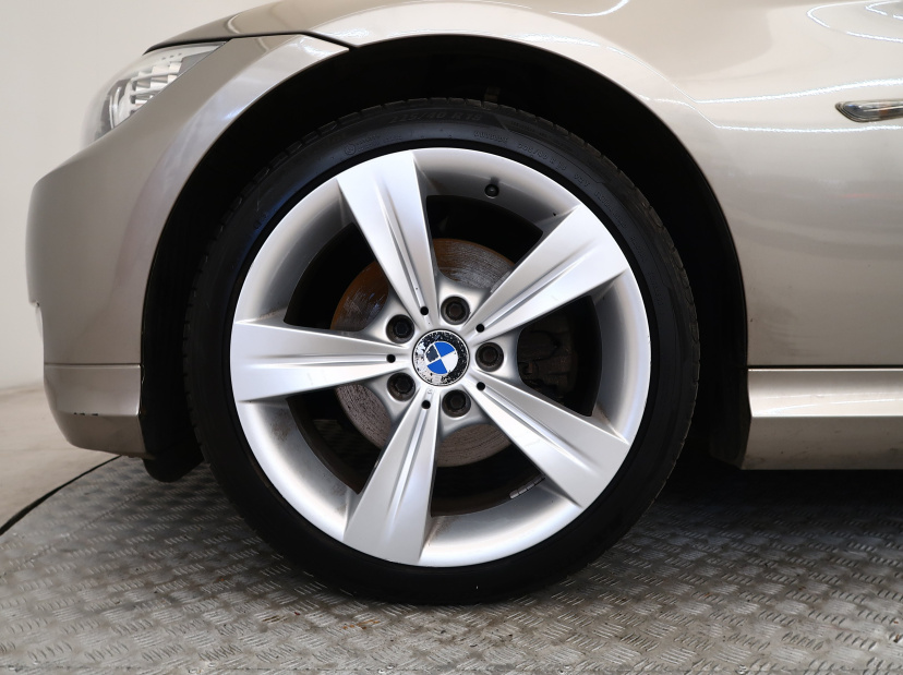 BMW 3, 2011