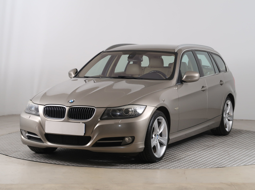BMW 3, 2011