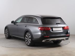 Mercedes-Benz E - 2018
