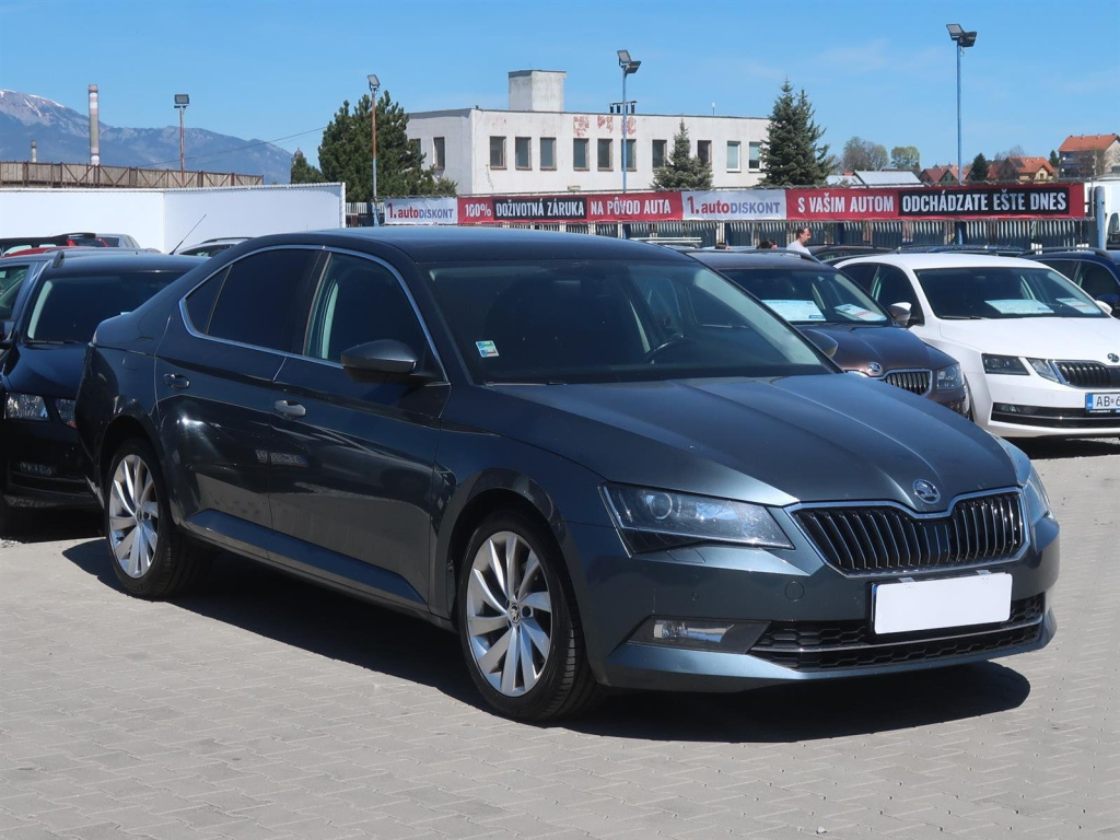 Škoda Superb