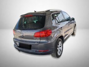 Volkswagen Tiguan - 2012