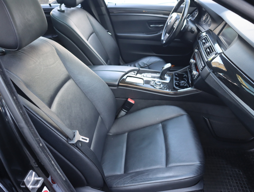 BMW 5, 2013