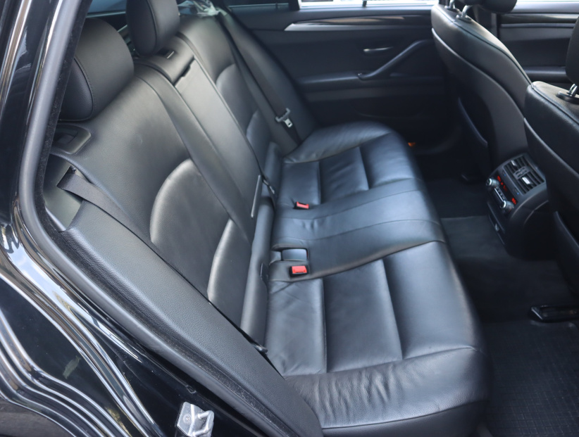 BMW 5, 2013