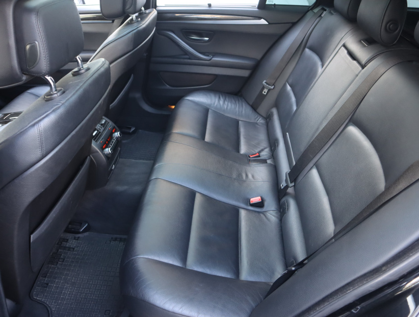 BMW 5, 2013