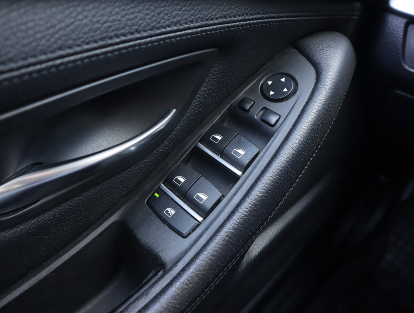 BMW 5, 2013