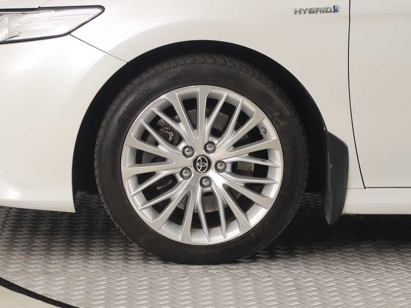 Toyota Camry, 2019
