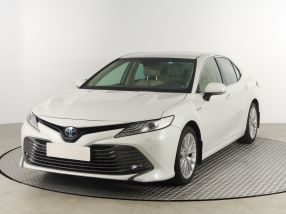 Toyota Camry - 2019