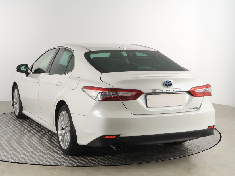 Toyota Camry, 2019