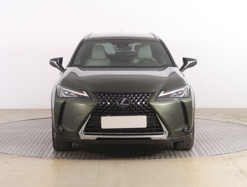 Lexus UX, 2021