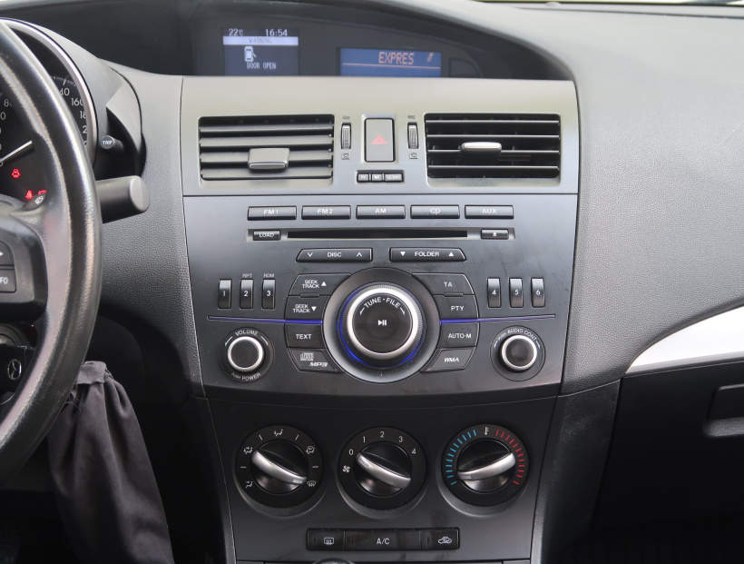 Mazda 3, 2013