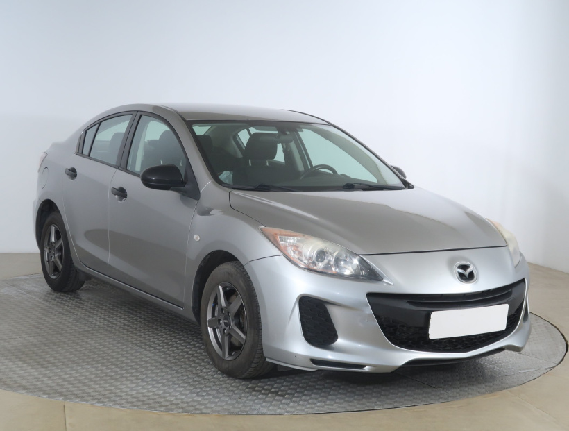 Mazda 3, 2013