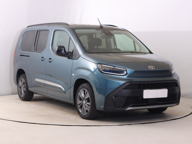 Toyota Proace City Verso 2024