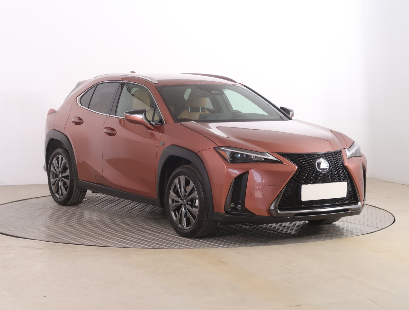 Lexus UX, 2024