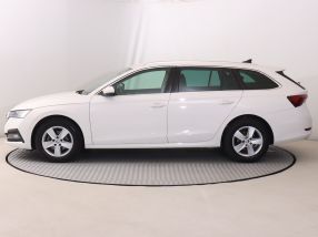Škoda Octavia - 2022