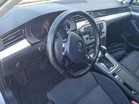 Volkswagen Passat - 2016