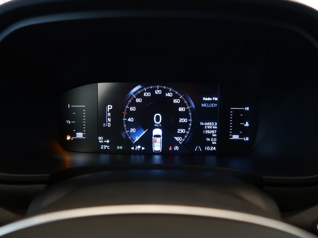 Volvo V90 Cross Country