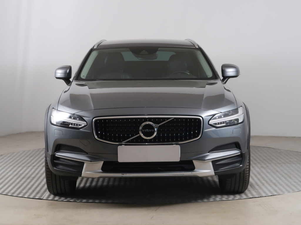 Volvo V90 Cross Country