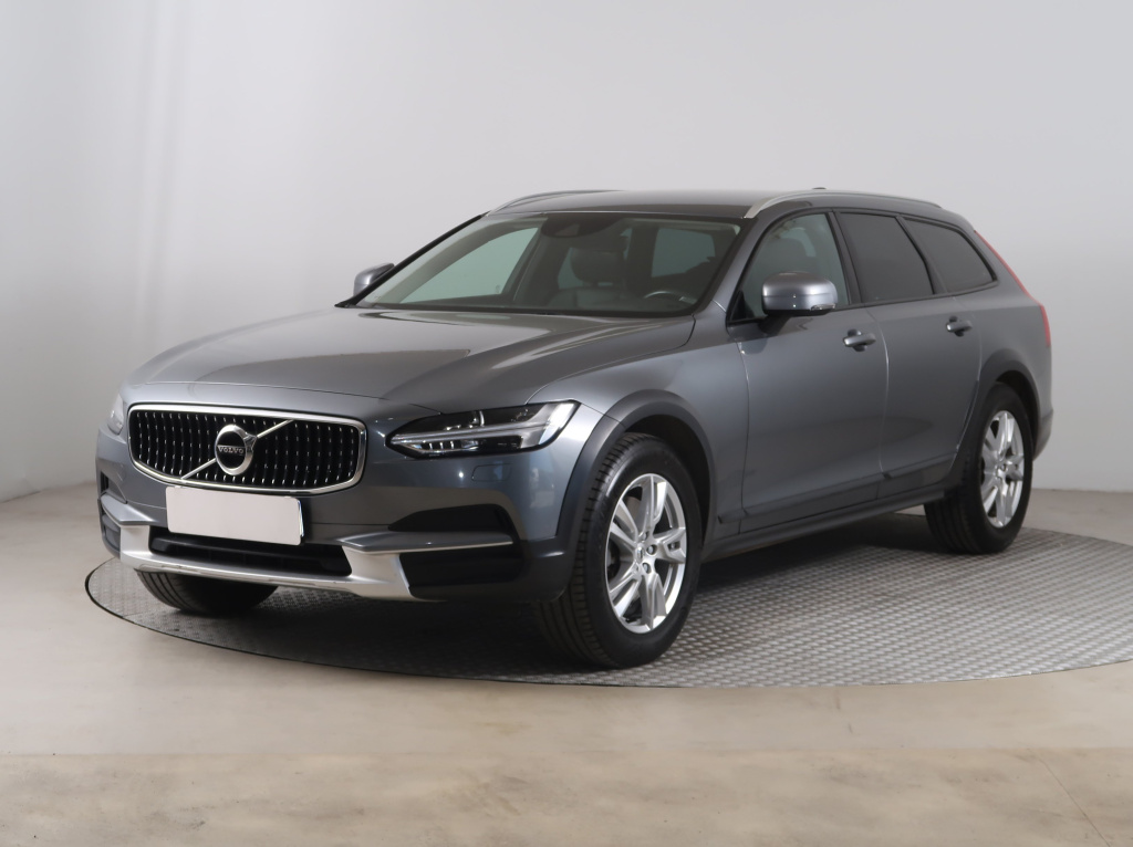 Volvo V90 Cross Country