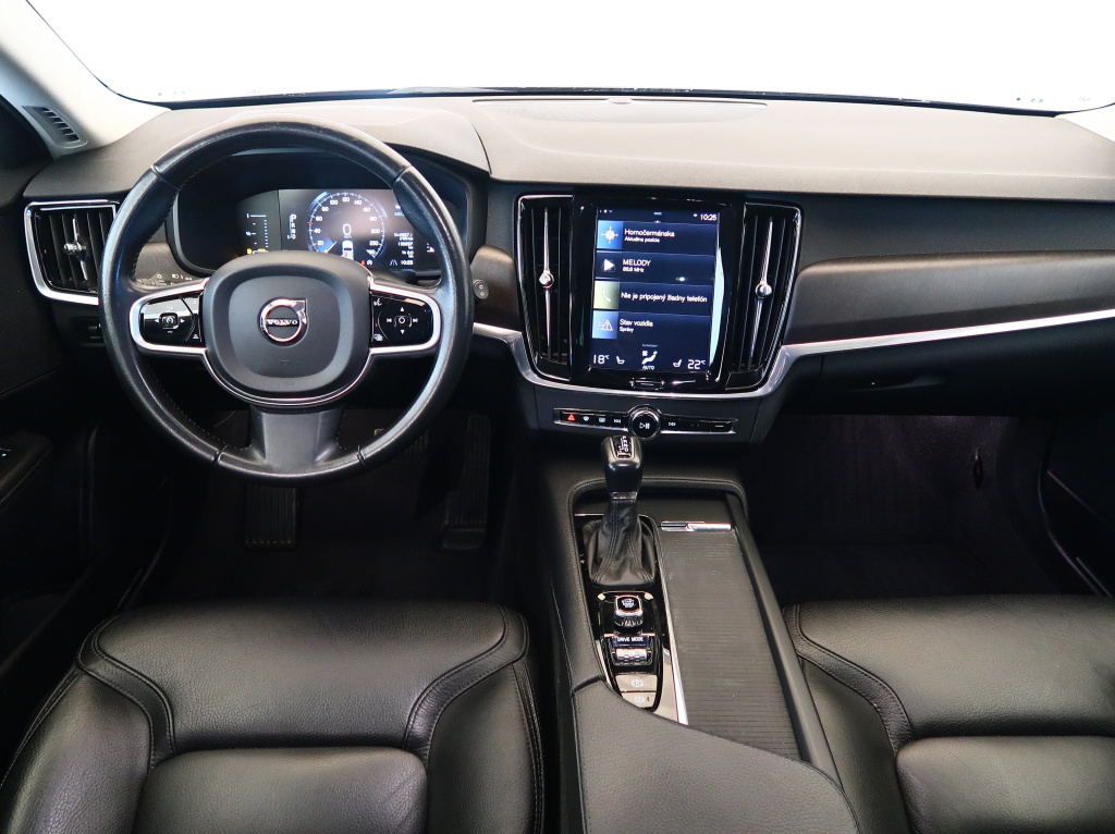 Volvo V90 Cross Country