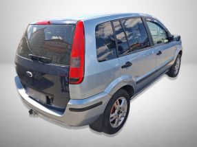Ford Fusion - 2005