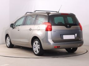 Peugeot 5008 - 2016