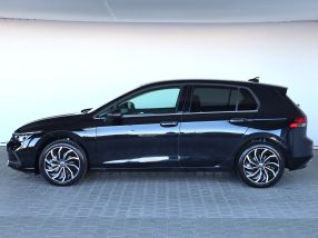 Volkswagen Golf - 2024