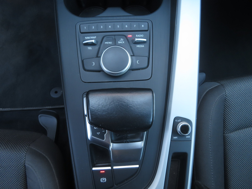 Audi A4, 2016