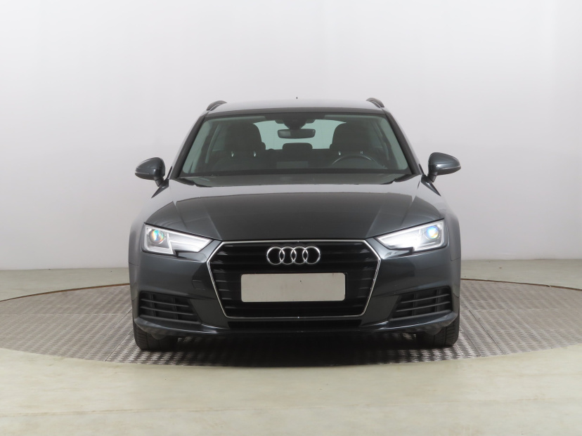 Audi A4, 2016