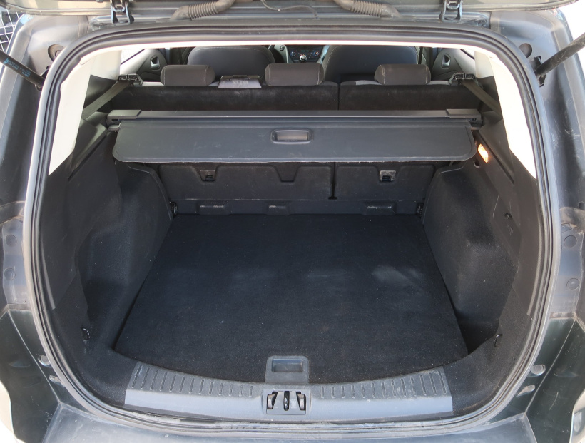 Ford Kuga, 2016