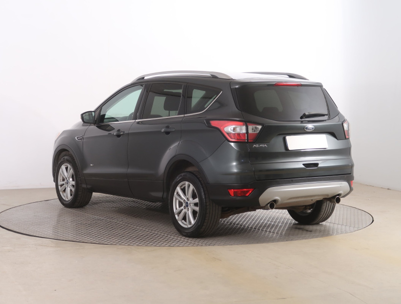 Ford Kuga, 2016