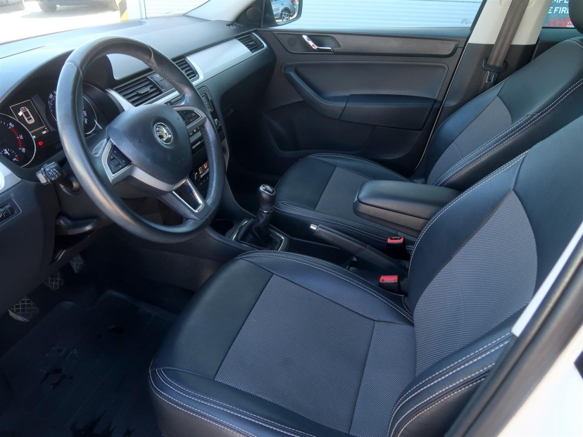 Škoda Rapid Spaceback, 2015