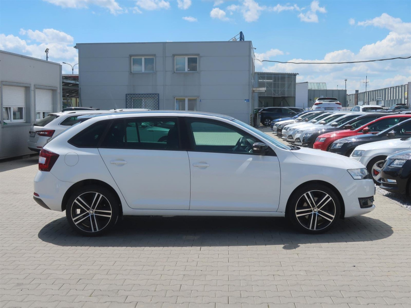 Škoda Rapid Spaceback, 2015