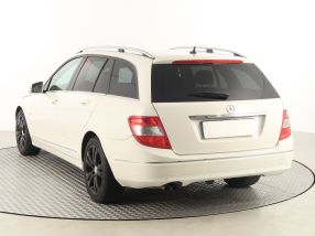 Mercedes-Benz C - 2010