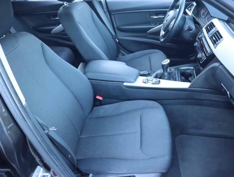 BMW 3, 2017