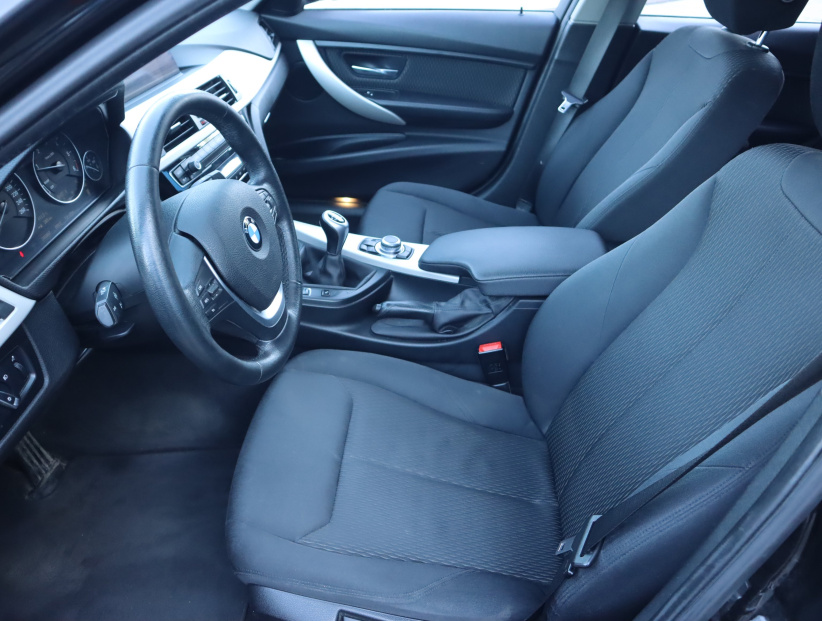 BMW 3, 2017