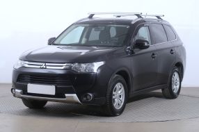 Mitsubishi Outlander - 2014