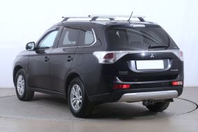Mitsubishi Outlander - 2014