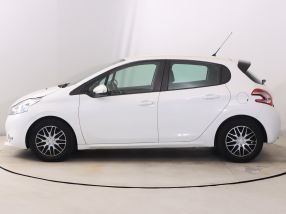 Peugeot 208 - 2013
