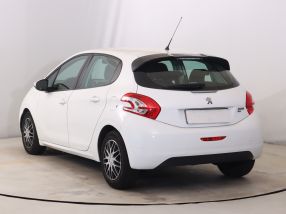 Peugeot 208 - 2013